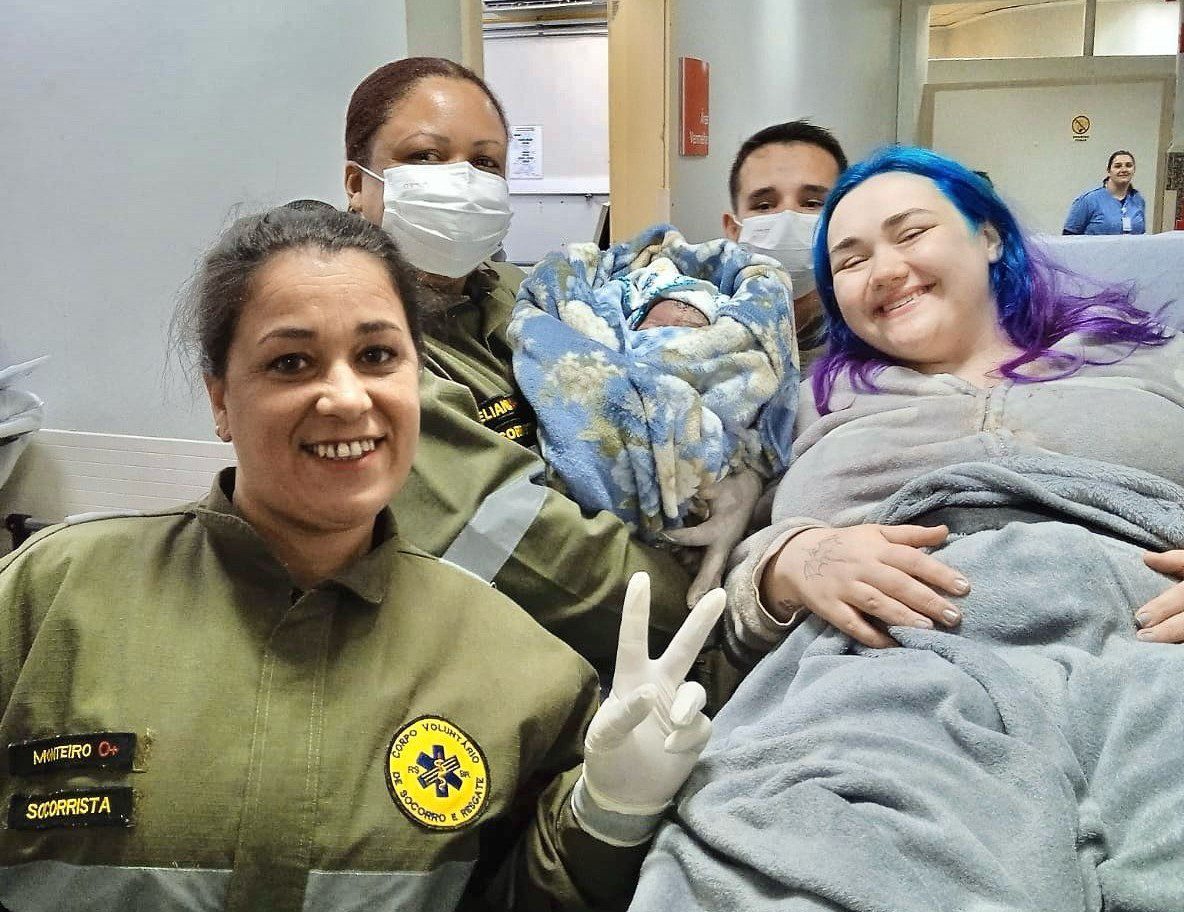 Em residência de Gravataí, socorristas voluntários auxiliam jovem em trabalho de parto