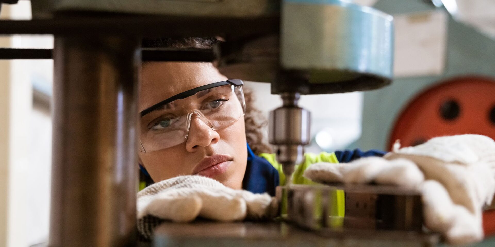 Curso gratuito de EJA profissionalizante no Sesi Gravataí recebe inscrições até o fim do mês