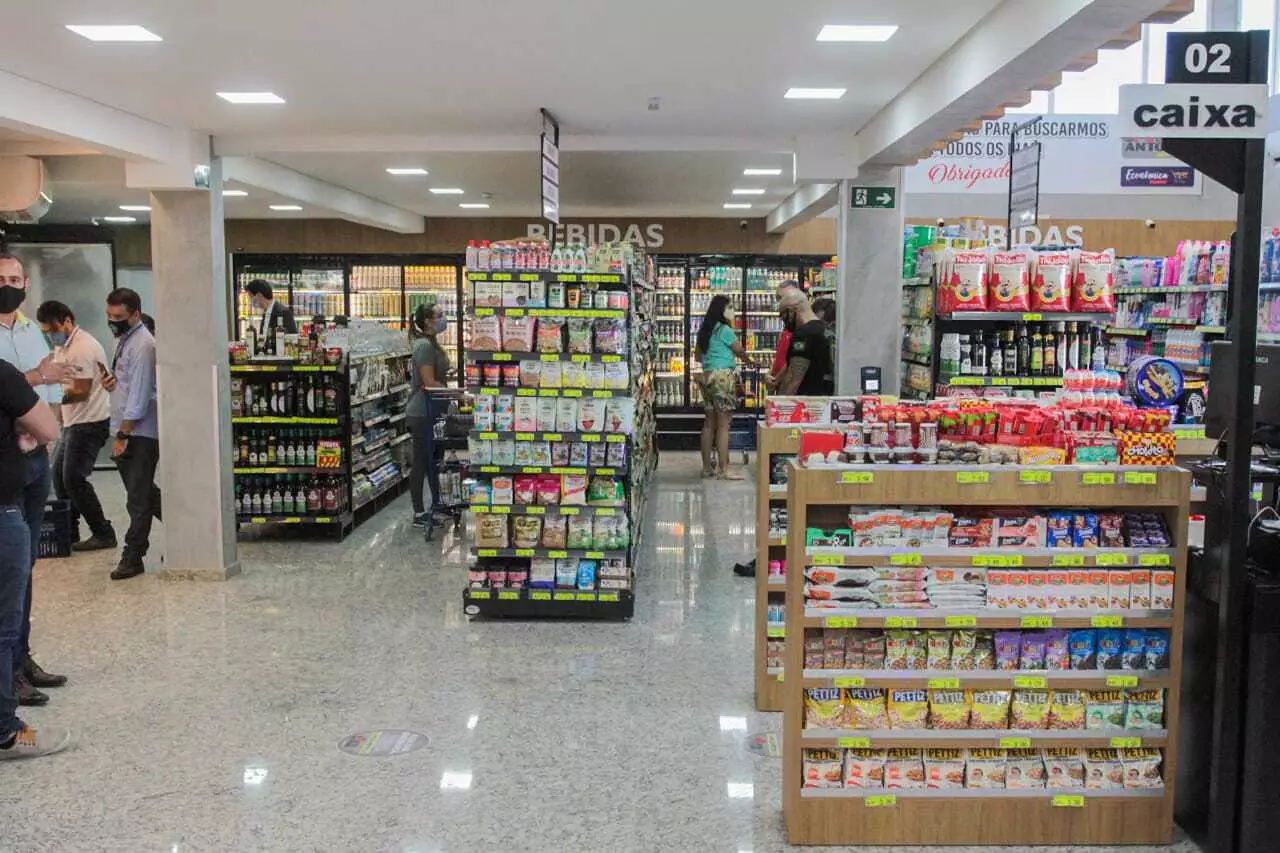 Senado aprova projeto que autoriza supermercados a vender medicamentos