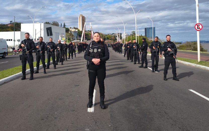 Gravataíense é a primeira mulher a comandar a Divisão de Segurança e Escolta no RS