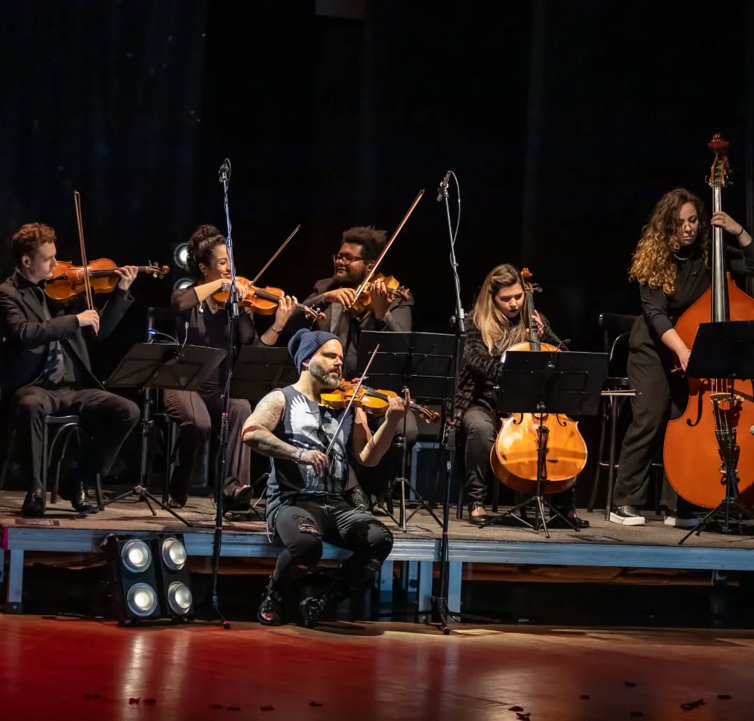 Da fusão entre a energia do rock e a elegância do violino surge um show ímpar: Luciano Reis se apresenta em Gravataí no mês que vem