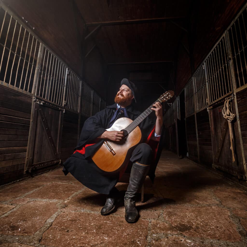 Projeto Notas de Vinho e Canto traz Ricardo Bergha a Gravataí na próxima semana