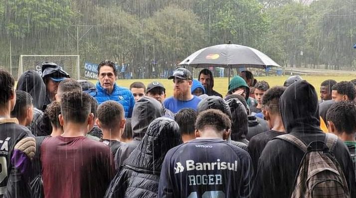 Consulado do Grêmio em Gravataí promove evento com atrações para a torcida e avaliação de jovens atletas