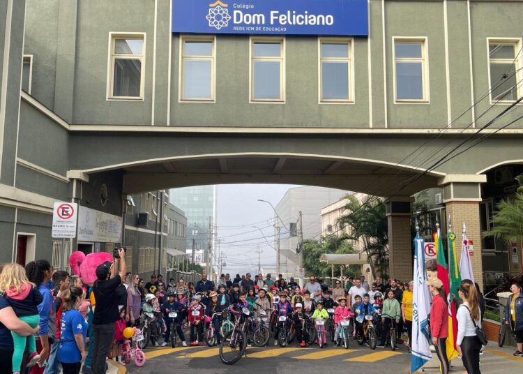 Inscritos na Pedalada Centenária do Colégio Dom Feliciano vão concorrer a uma bicicleta; saiba como participar do evento em Gravataí