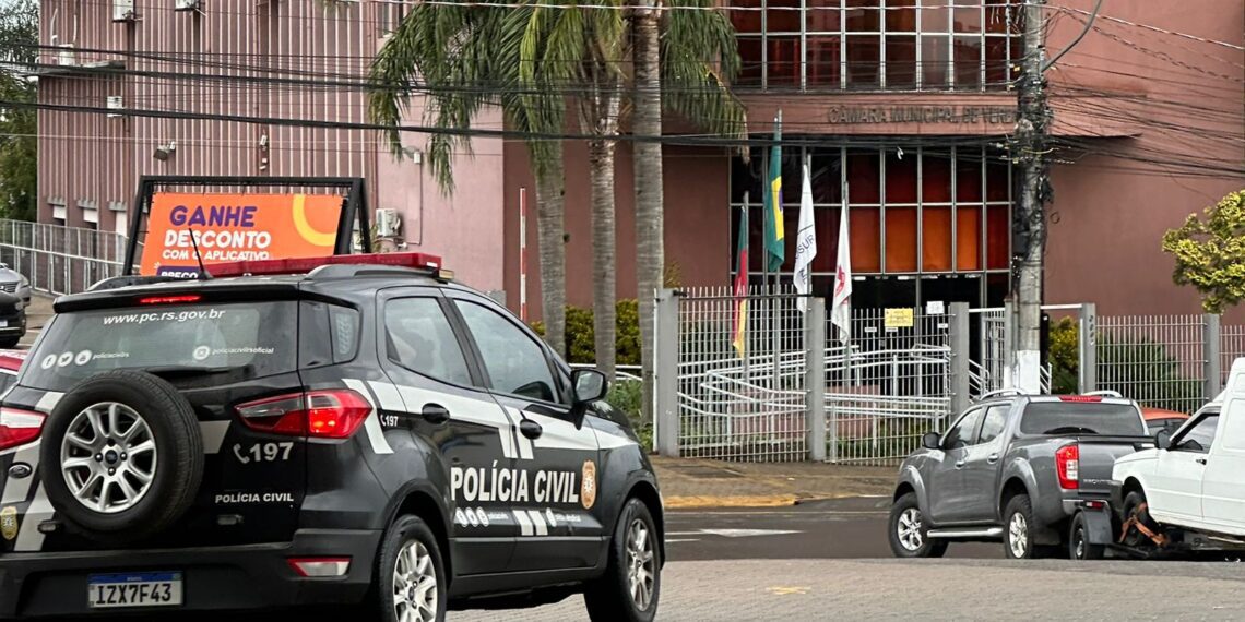 Câmara de Gravataí encaminha caso de vereador investigado por estupro à Comissão de Ética; parlamentar pediu licença