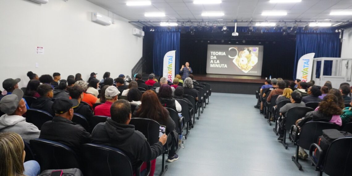 Iniciativa das Secretarias de Educação e Inovação de Gravataí, Startup na Mochila oportuniza a alunos da EJA lições sobre empreendedorismo