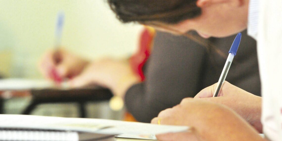 Estudantes de Gravataí e Cachoeirinha já podem se inscrever em concurso de redação promovido pela Ajuris