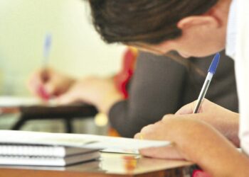 Estudantes de Gravataí e Cachoeirinha já podem se inscrever em concurso de redação promovido pela Ajuris