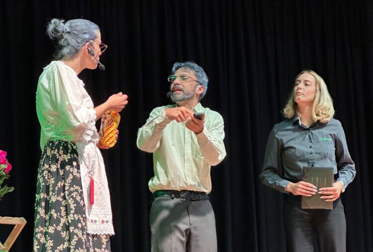 Iniciativa da Sicredi Origens RS, peça teatral alerta espectadores sobre golpes digitais; Gravataí recebe o espetáculo na próxima quinta-feira
