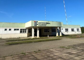 Gravataí abre inscrições para oficinas gratuitas de tecnologia com foco em inteligência artificial e segurança digital