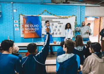 Em Gravataí, Corsan promove inclusão de alunos surdos com projeto de incentivo à consciência ambiental e reaproveitamento de resíduos domésticos