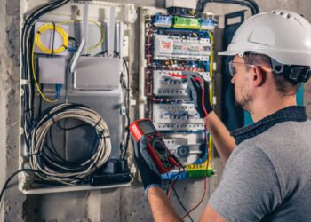 Gravataí abre  20 novas vagas gratuitas para curso de Eletricista Predial em parceria com o Senai