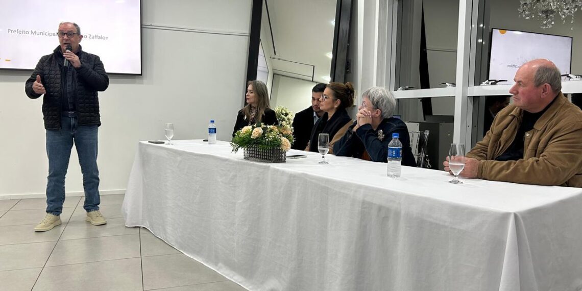 Empresários e gestão municipal se reúnem para debater desenvolvimento econômico e pautas ligadas ao mercado de trabalho em Gravataí 