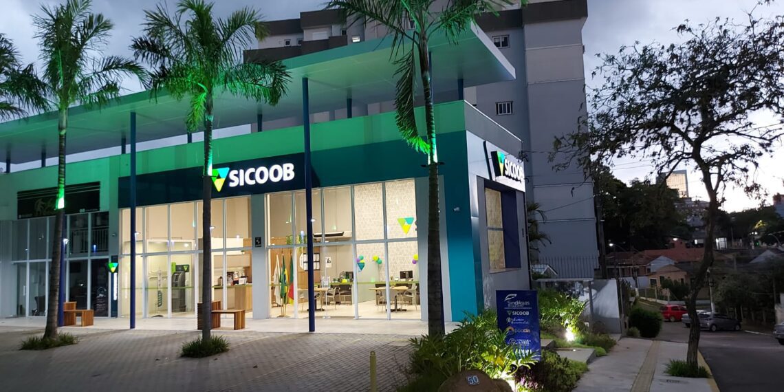Sicoob alcança 10 milhões de cooperados após crescer 44% em três anos