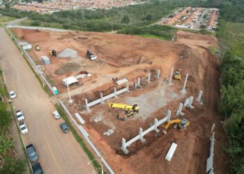 Com terraplenagem e fundação do ginásio esportivo concluídas, obra da Escola Breno Garcia avança em Gravataí