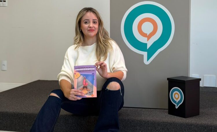 Em Gravataí, autora autista transforma vivências sem diagnóstico em livro com pré-lançamento nesta sexta 
