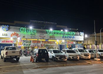 Clube Veterano promove 4ª Festa Flashback em Gravataí, com apresentações da Banda Youngles, Luana Soft, DJs Xandely e Celéco