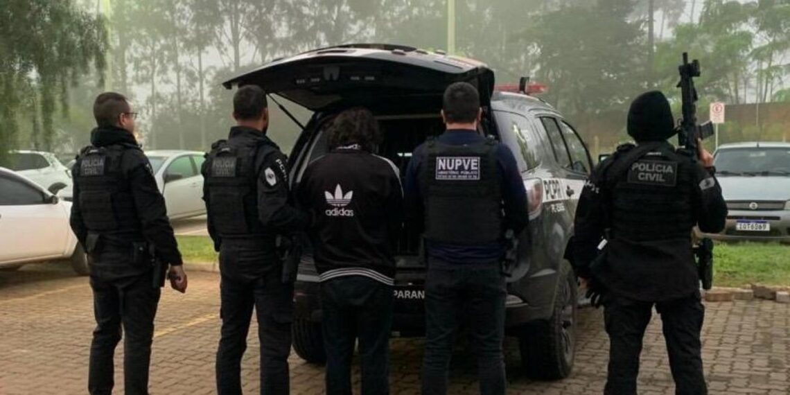 Polícia captura em Gravataí homem investigado por abuso sexual virtual contra adolescente no Paraná