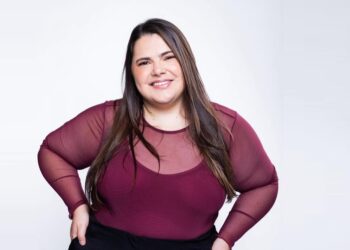 Sesc Gravataí recebe stand-up comedy de Ivangélica em setembro; ingressos já estão à venda