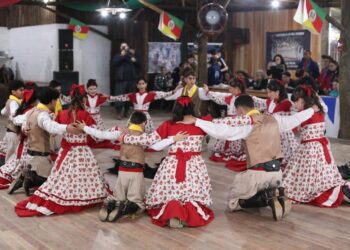 Trabalho da invernada do Rincão da Amizade para o Juvenart será apresentado durante jantar baile em Gravataí