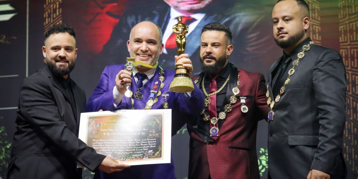Líder espiritual de Gravataí recebe três honrarias nacionais em um dos maiores eventos afro-religiosos da América Latina