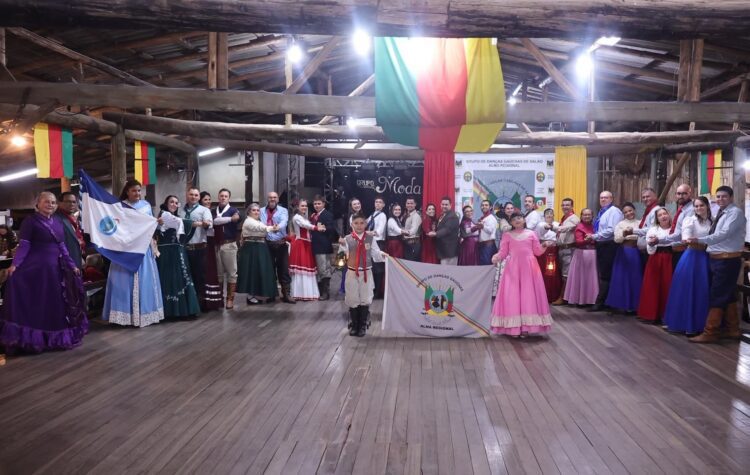 Rancho da Amizade está com inscrições abertas para curso de fandango gratuito em Gravataí