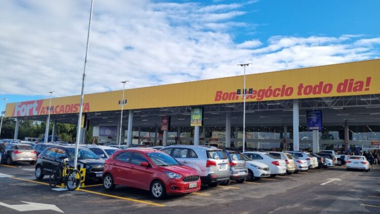 Fort Atacadista Gravataí promove feirão de empregos nesta quinta-feira; há oportunidades para candidatos sem experiência