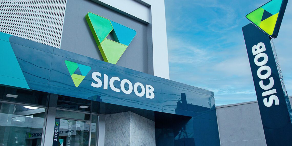 Sicoob projeta liberação de R$ 70 bilhões em crédito rural para o Plano Safra 26/27
