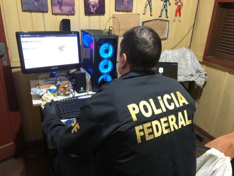 Operação da Polícia Federal mira suspeitos de armazenar imagens de abuso sexual infantil em Gravataí e Cachoeirinha