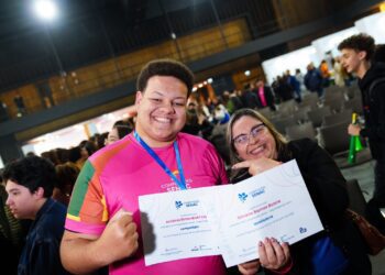 Aluno do Senac Gravataí conquista medalha de bronze em competição regional na área da Saúde