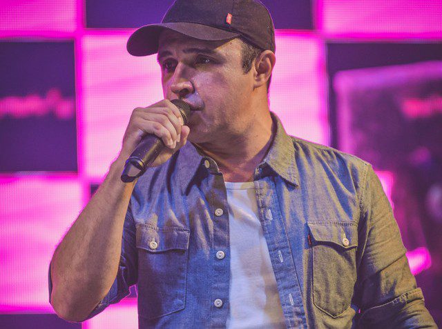 Igreja Matriz de Gravataí promove jantar baile de casais no próximo sábado, com show de Sandro Coelho
