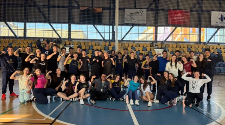 Em projeto inédito, ginásio de escola de Gravataí se transforma em arena de CrossFit