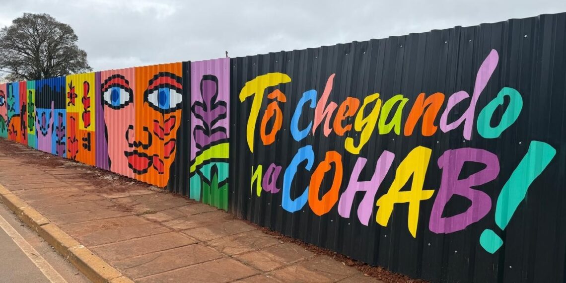 Obra de artista plástico de Gravataí atrai olhares para empreendimento em construção na Cohab B