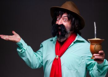 Em CTG de Gravataí, Cris Pereira apresenta novo show: “Gaudêncio em busca do piá raiz”