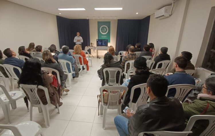 Escola de Filosofia promove palestras gratuitas esta semana em Gravataí