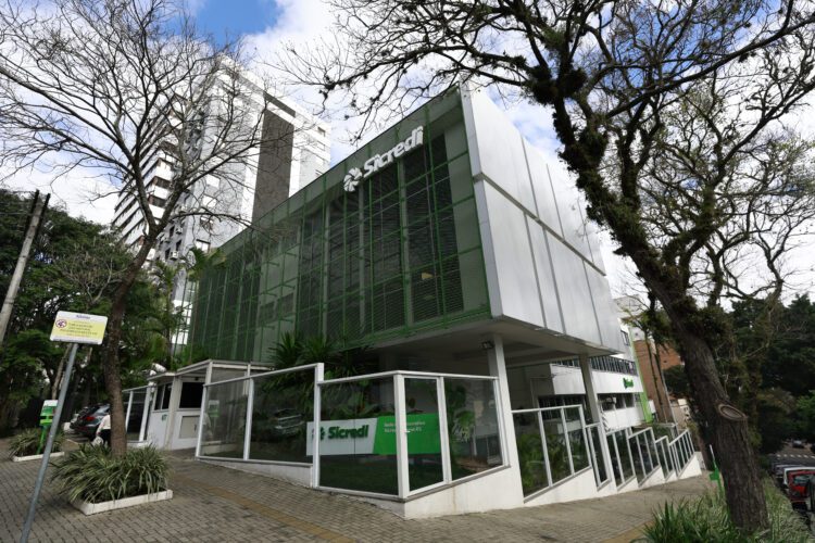 Instituição financeira com 32 agências e mais de 160 mil associados na região, Sicredi Origens RS completa 101 anos neste domingo