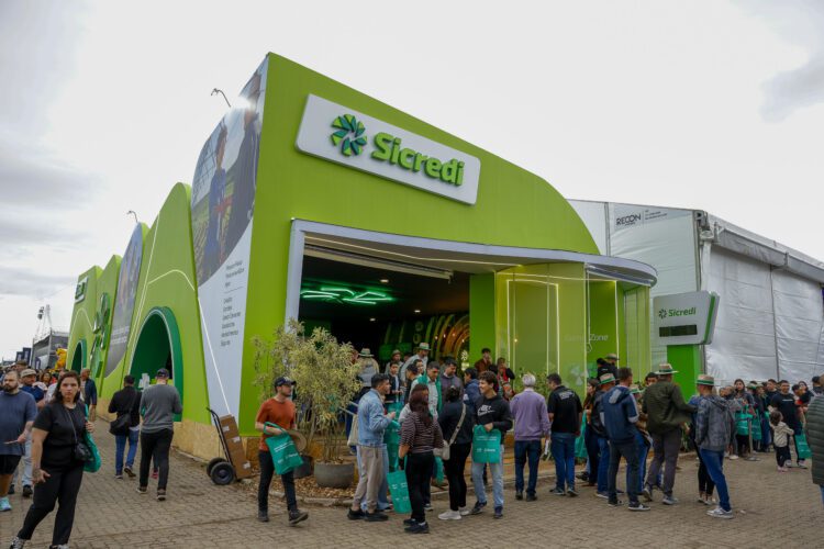 Presente na Expointer, Sicredi reforça compromisso com o agronegócio gaúcho