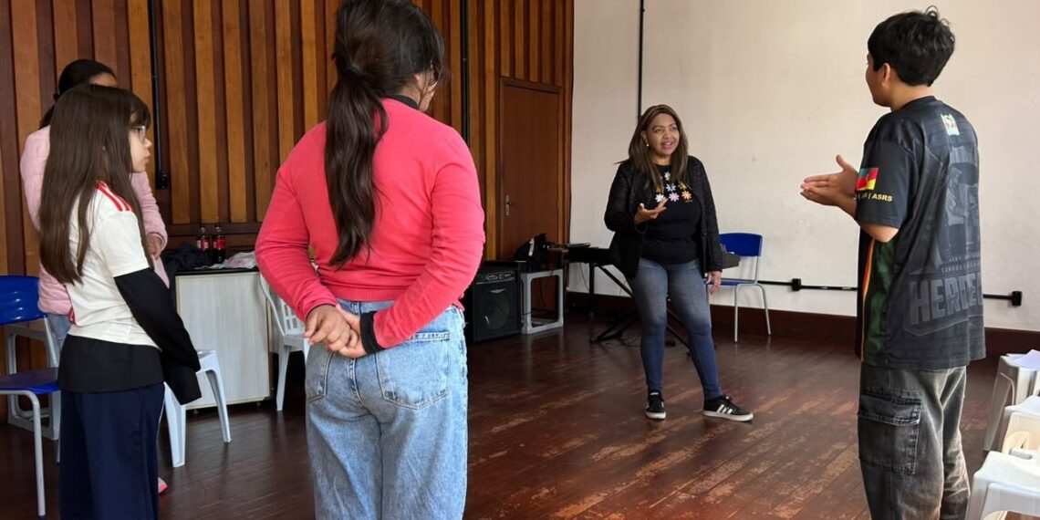 Concurso de canto com estudantes terá semifinal aberta ao público no Cineteatro Municipal de Gravataí