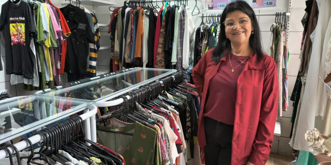 Após diagnóstico de doença rara, gravataiense descobre novo propósito e se torna voluntária na Associação de apoio a pessoas com câncer