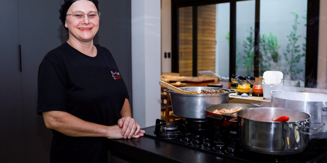 Da faxina à gastronomia: Luci Posselt transforma talento descoberto dentro das casas em negócio que conquista famílias e eventos