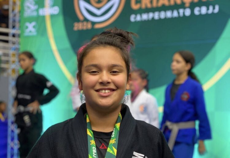 Campeã brasileira de jiu-jítsu aos 10 anos, atleta de Gravataí busca apoio para disputar campeonato em Dubai